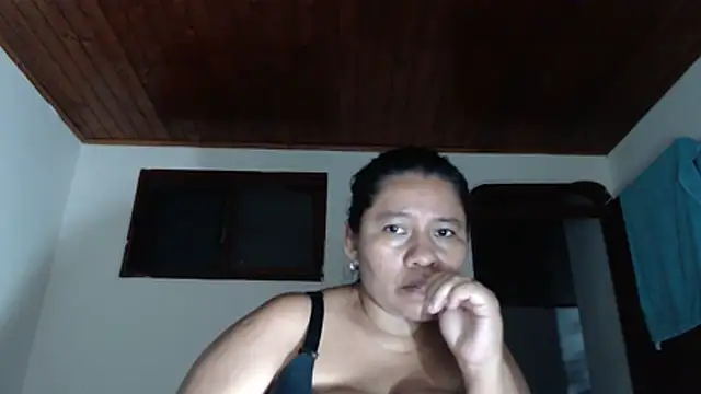 adrixxx38 webcam