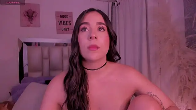 sussy_bell01 - Sussy_Bell01's free webcam - UK Sex Cams