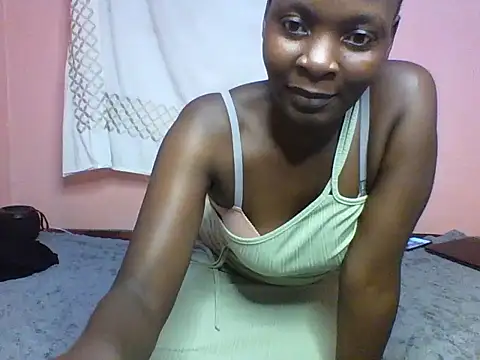 curvylilah live cam on StripChat