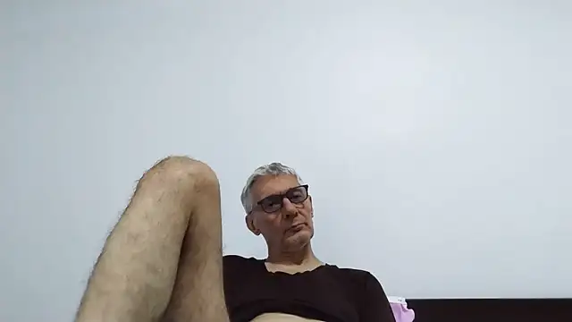 BIGUNCUTHARDCOCK webcam