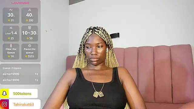 Tahira_21_ webcam