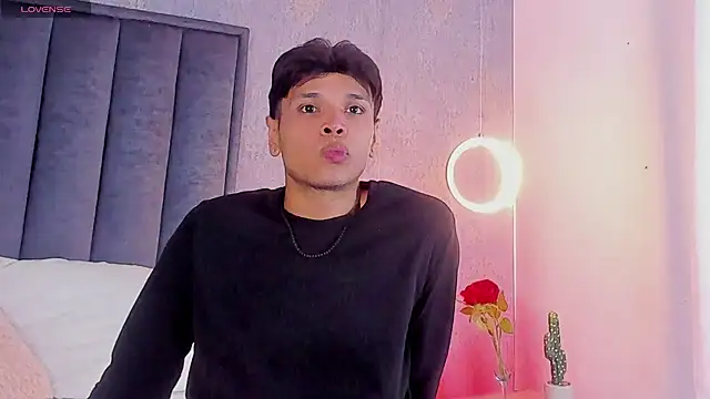 Alejandroo_Montenegro webcam