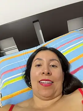 emely_sexx20 live cam on StripChat