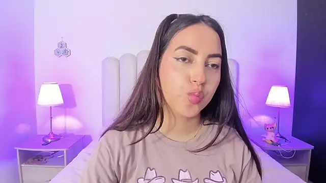 SofieBunnie live cam on StripChat