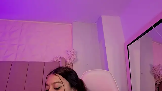 MollyBigBoobs12 webcam
