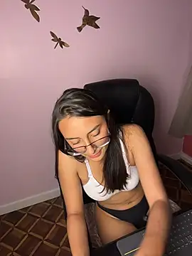 MoonLitDoll webcam