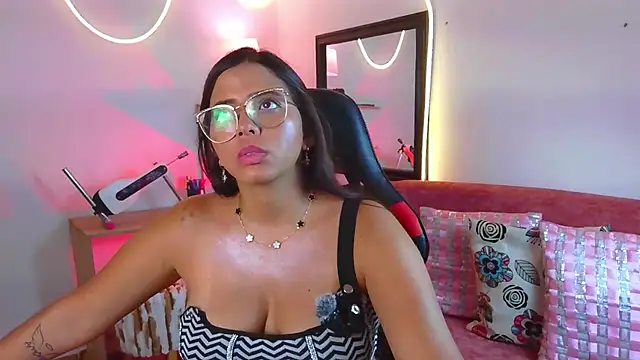 Megaan_Greey
