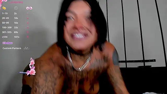 IsabellBigtitsxx webcam