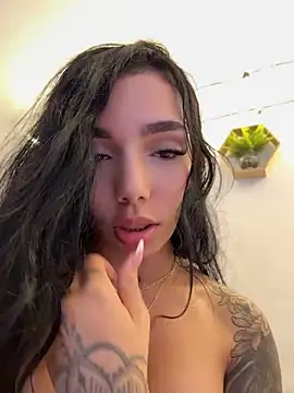 milasantana_ (F young) - My ass close up
