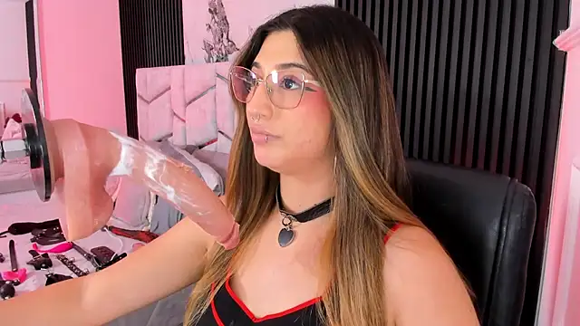 gabrielakassi - Gabrielakassi's free webcam - UK Sex Cams