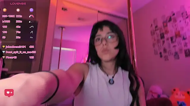 Evie-Luna live webcam show
