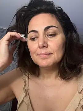Emma_roqueen live webcam show
