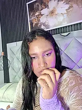 Sara_Chanel_ live cam on StripChat