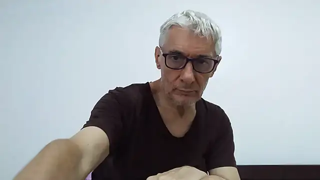 BIGUNCUTHARDCOCK webcam