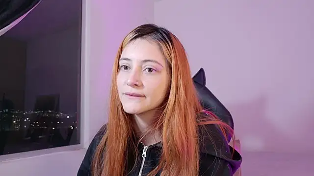 annie_mora webcam