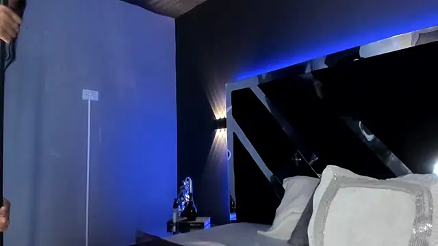 Larabrooks webcam