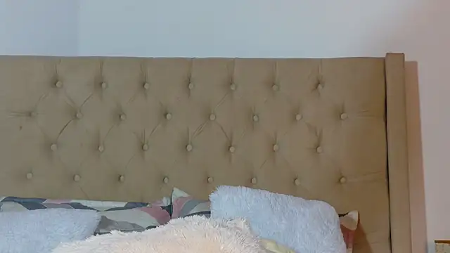 georginahills - GeorginaHills's free webcam - UK Sex Cams