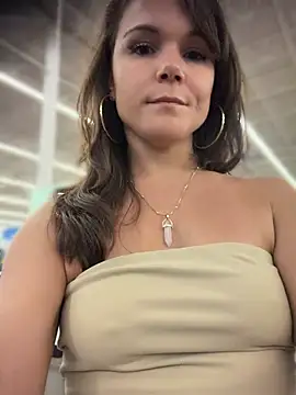 BaileyMFox webcam