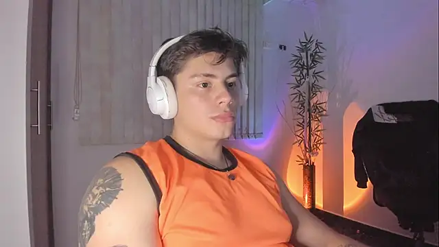Giordano_Russo live cam on StripChat