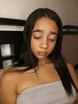 Zoe_Sweett18 live cam