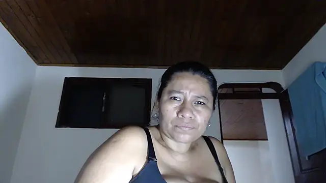 adrixxx38 webcam
