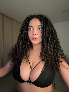 Curlyierr webcam
