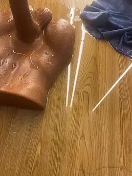 Eva_Feller69