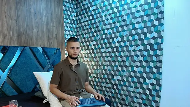 joaho_fernandez (M young) - Cum Show Time