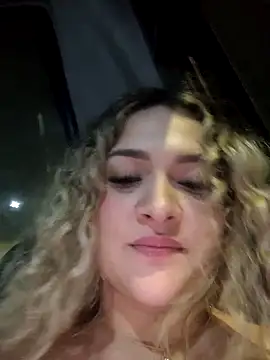 Sara_smiiith211 webcam