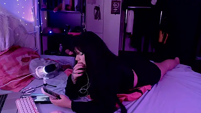 GothicKiraVex webcam