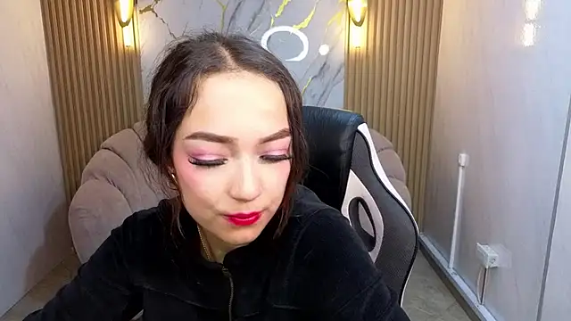 Cinnamon_b webcam