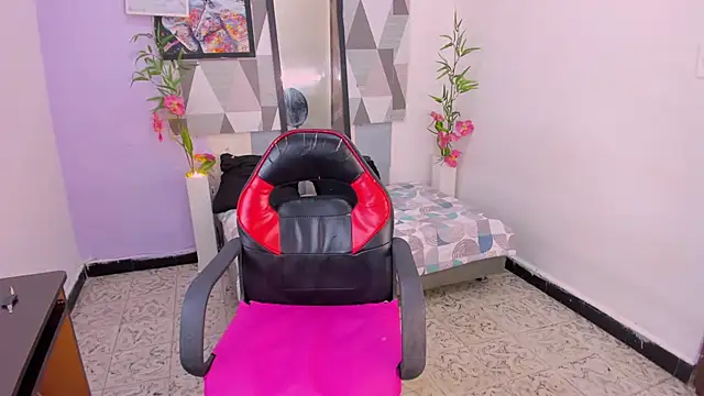 brenda-hot21 webcam