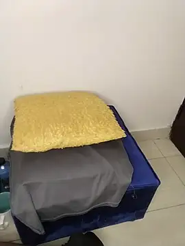 Holy_sinnerr webcam