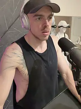 logan2kelly live cam on StripChat