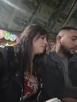 Aria_and_Dante webcam