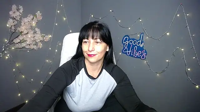 LiluGrants live cam on StripChat