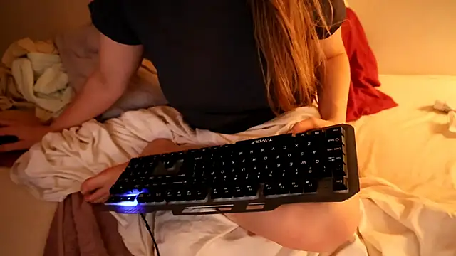 xxpixeyxx - Xxpixeyxx's free webcam - UK Sex Cams