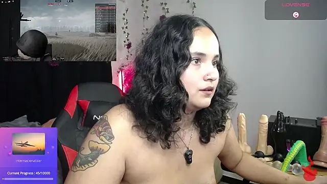 IncognitoLive1 live cam on StripChat