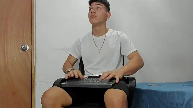 andrew_rose_ webcam