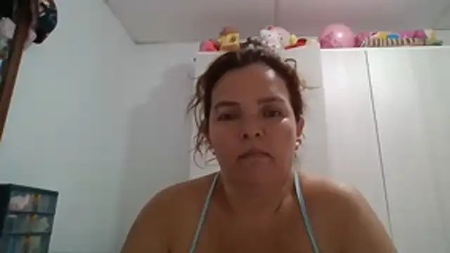 squirtlatinx webcam