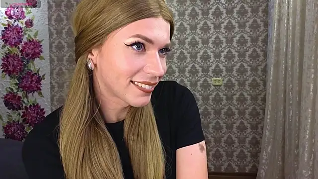 Anna_inHear live cam on StripChat