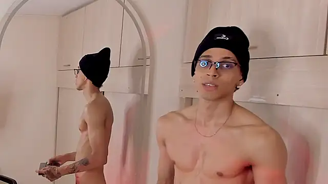 Mheysam_Youngerx live cam on StripChat