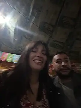 Aria_and_Dante webcam