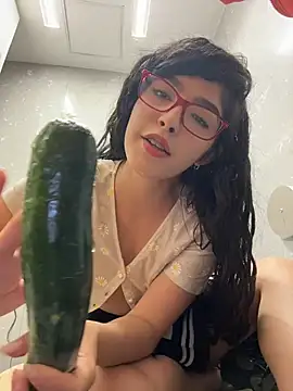 dani_bela live cam on StripChat