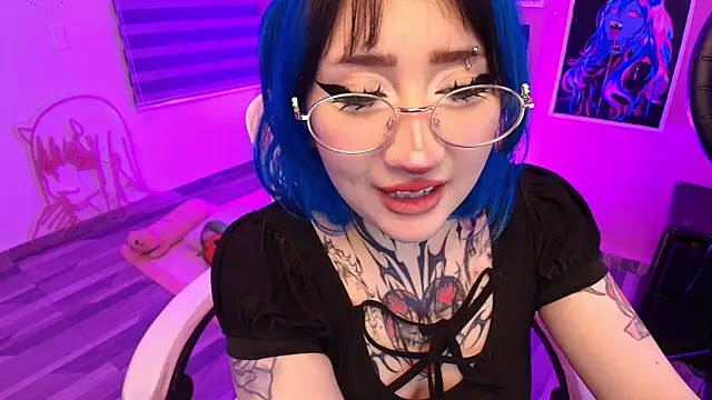 Miwa_violet live cam on StripChat