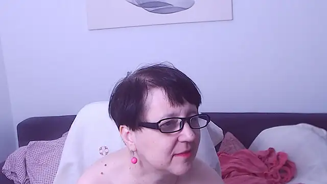 ChristaRose live cam on StripChat