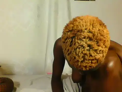 Goldy_petite webcam