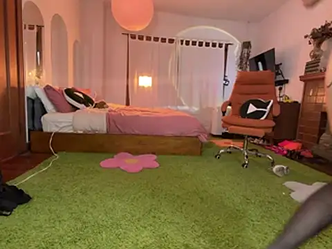 GennaJames webcam