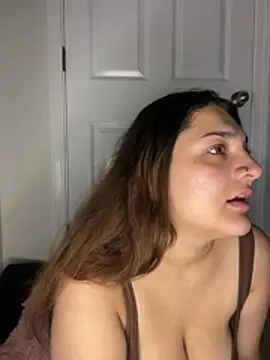 treasurebabii live webcam show