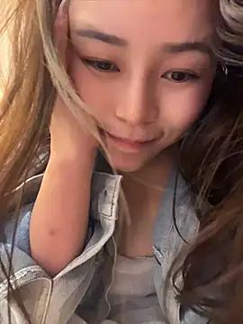 xiaolu0706 live webcam show